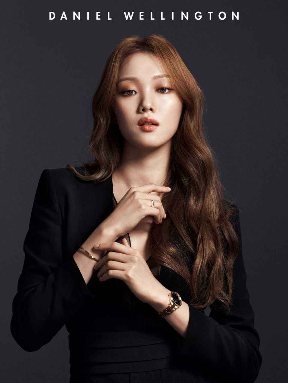 韩国女明星代言的手表的简单介绍